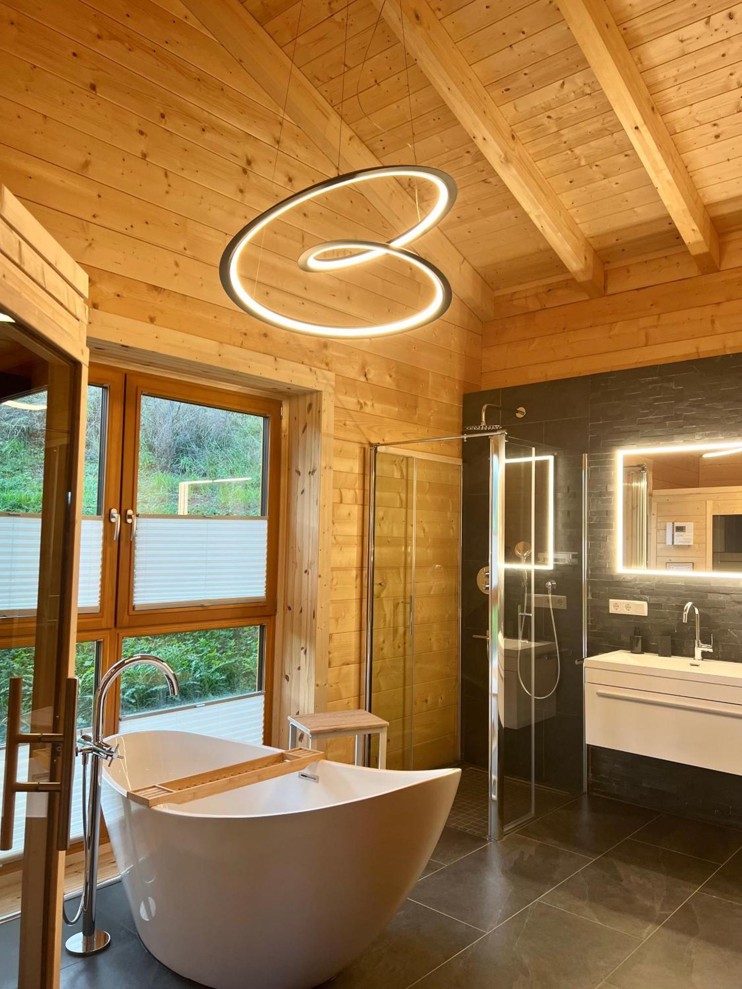 Netten Naturerlebnis Holz-Chalets Daun Luaran gambar