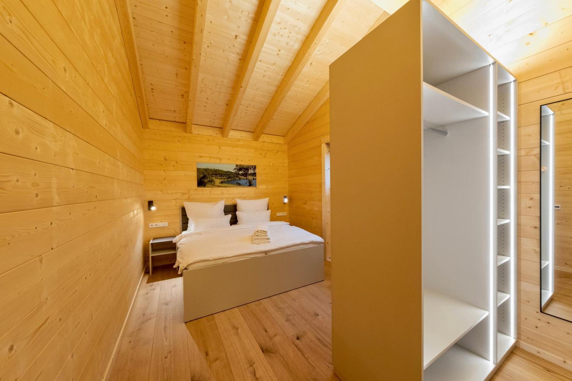 Netten Naturerlebnis Holz-Chalets Daun Luaran gambar